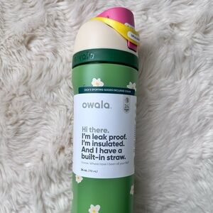NWT Owala Freesip 24oz Darling Daisy Water Bottle